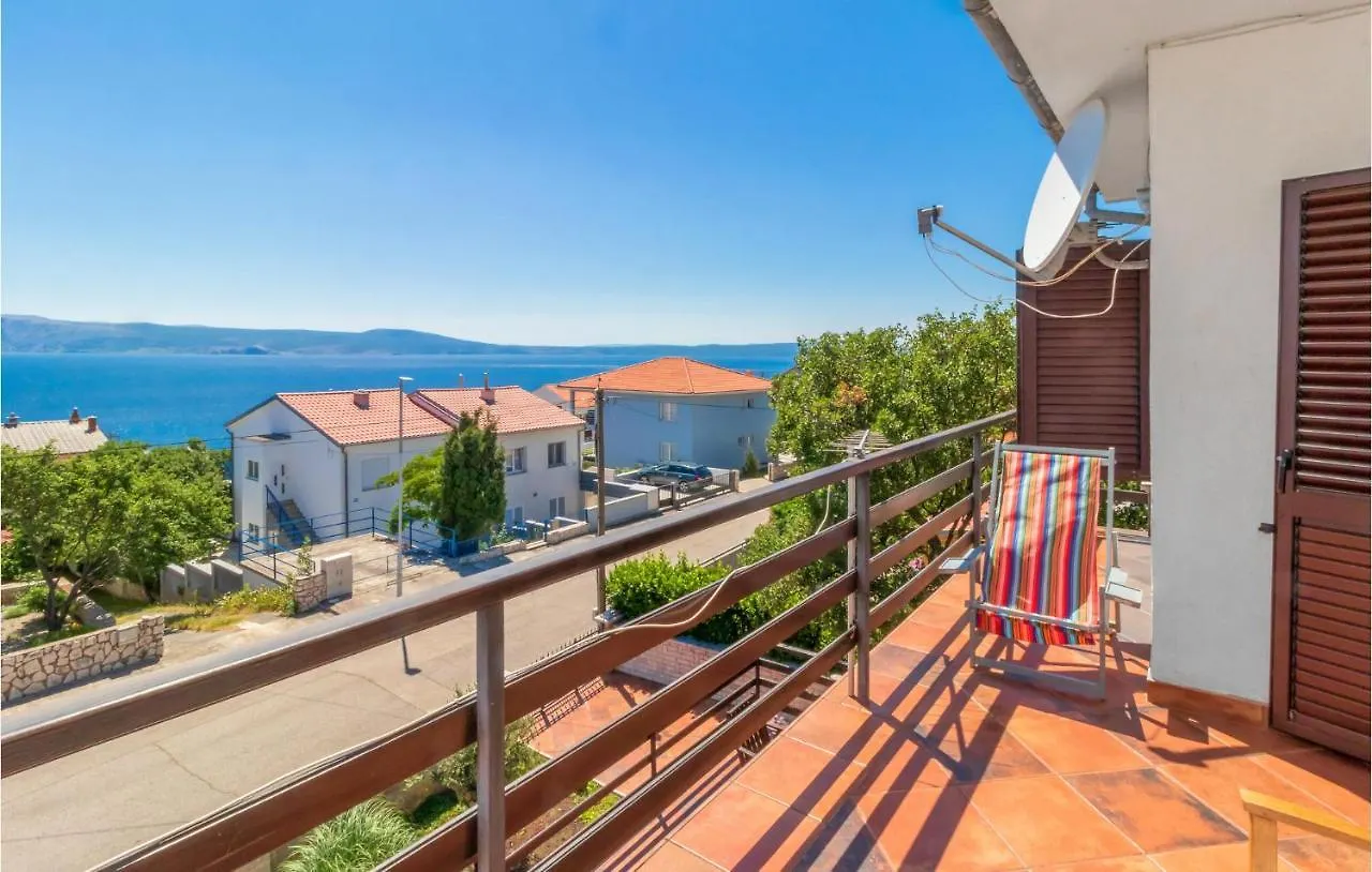 Lovely Apartment In Novi Vinodolski With Kitchen